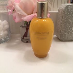 L’Occitane Divine Lotion